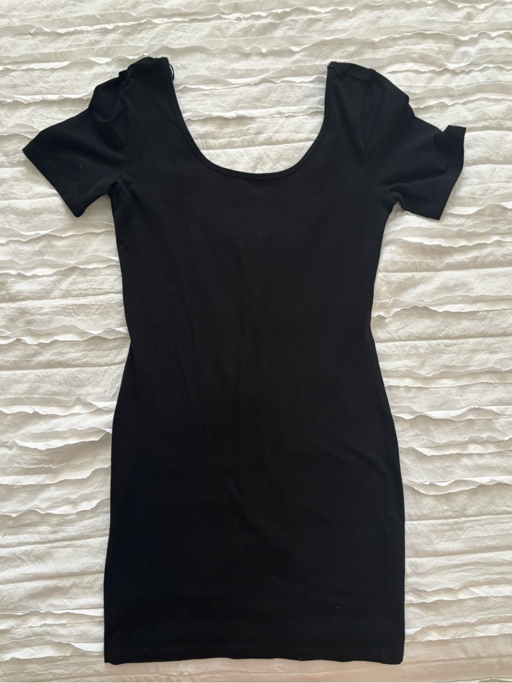 Forever 21 Black Scoop Neck Mini Dress